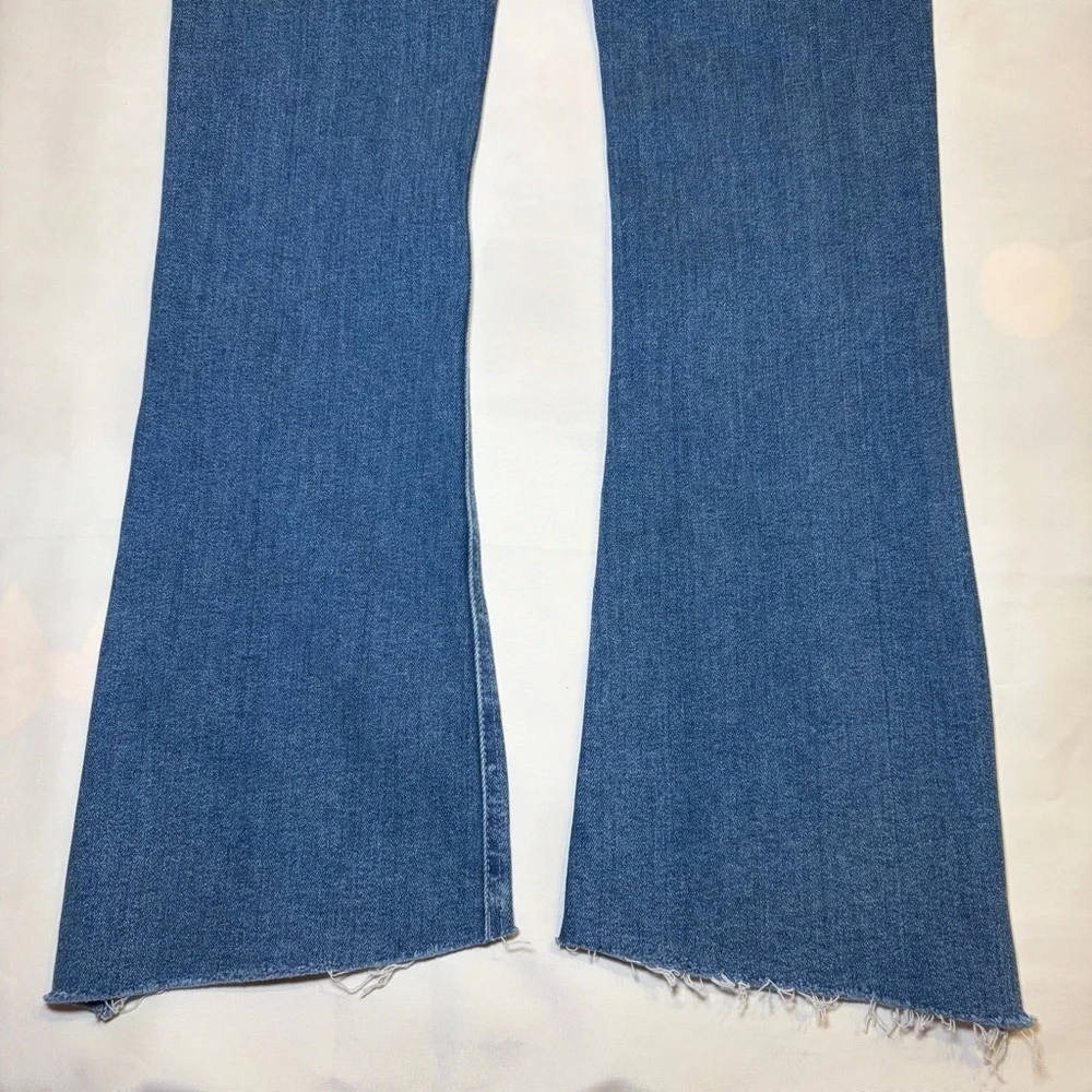 MOTHER- The Runaway Step Fray Flare Jeans in Leaps and Bounds Size 29